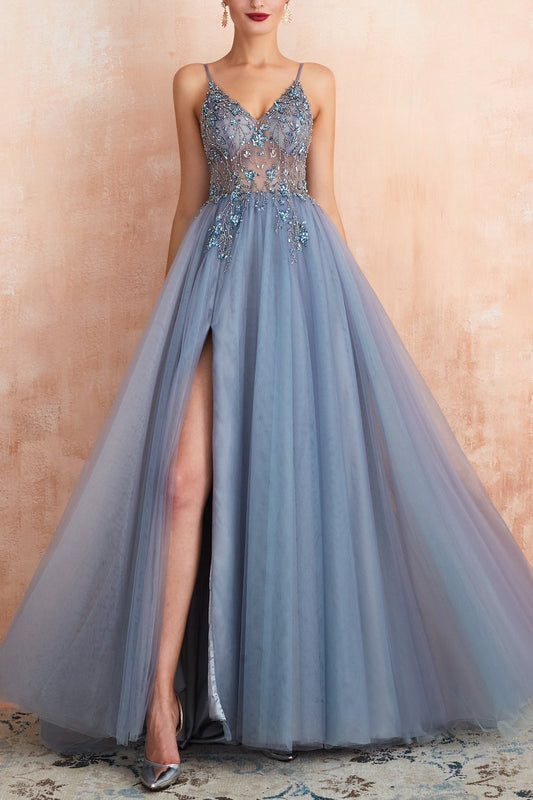Vestido de Tul con Escote en V y Abertura