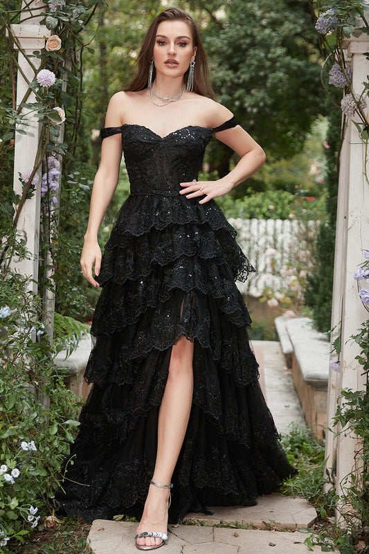 Vestido de fiesta largo negro con hombros descubiertos y volantes