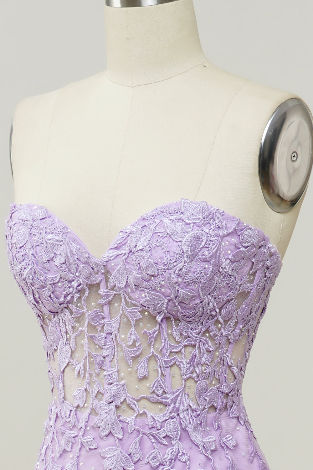 Robe de bal sirène violette à encolure cœur avec appliques