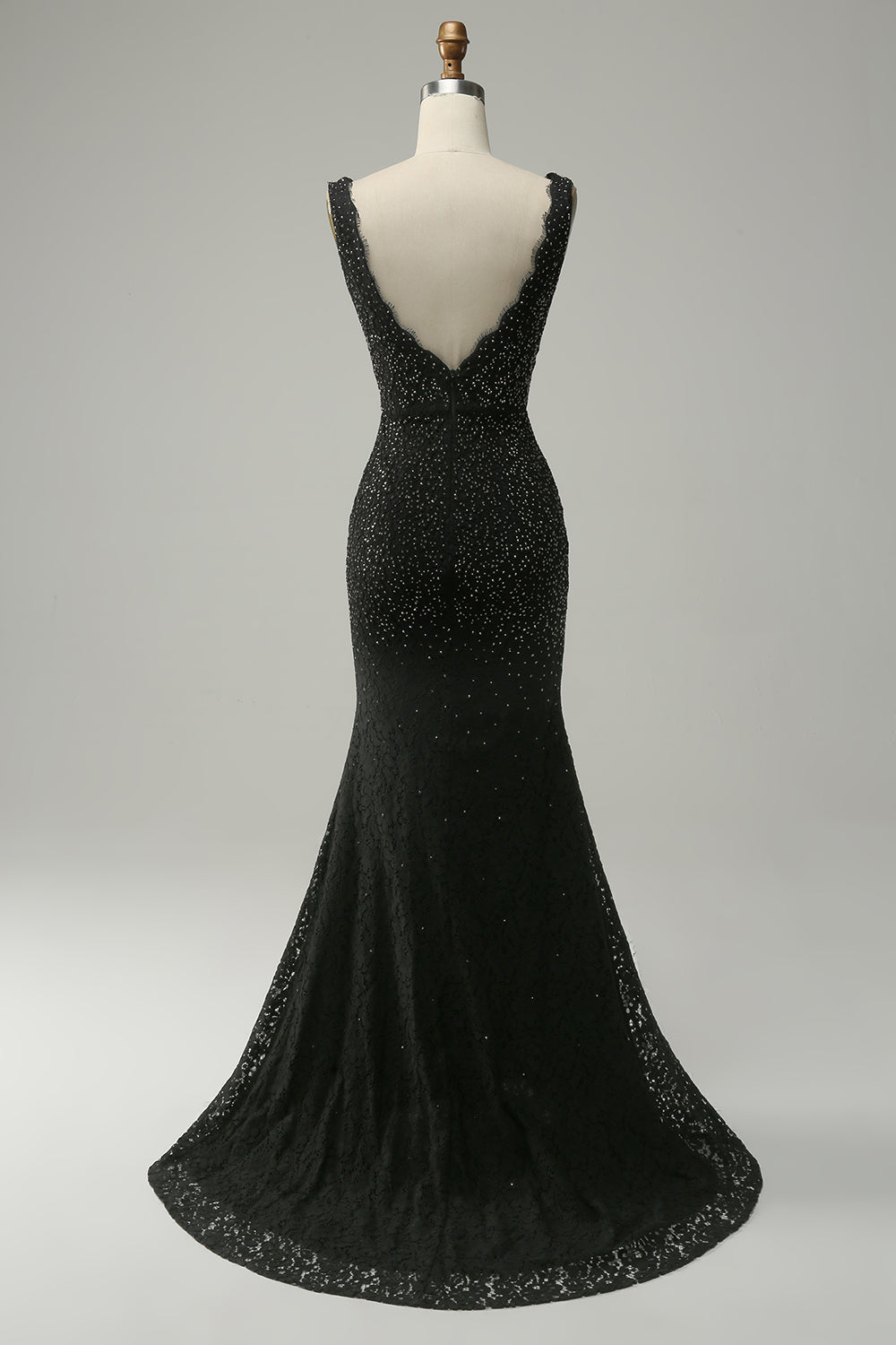 Robe de bal sirène longue en dentelle noire avec décolleté en V profond et perles