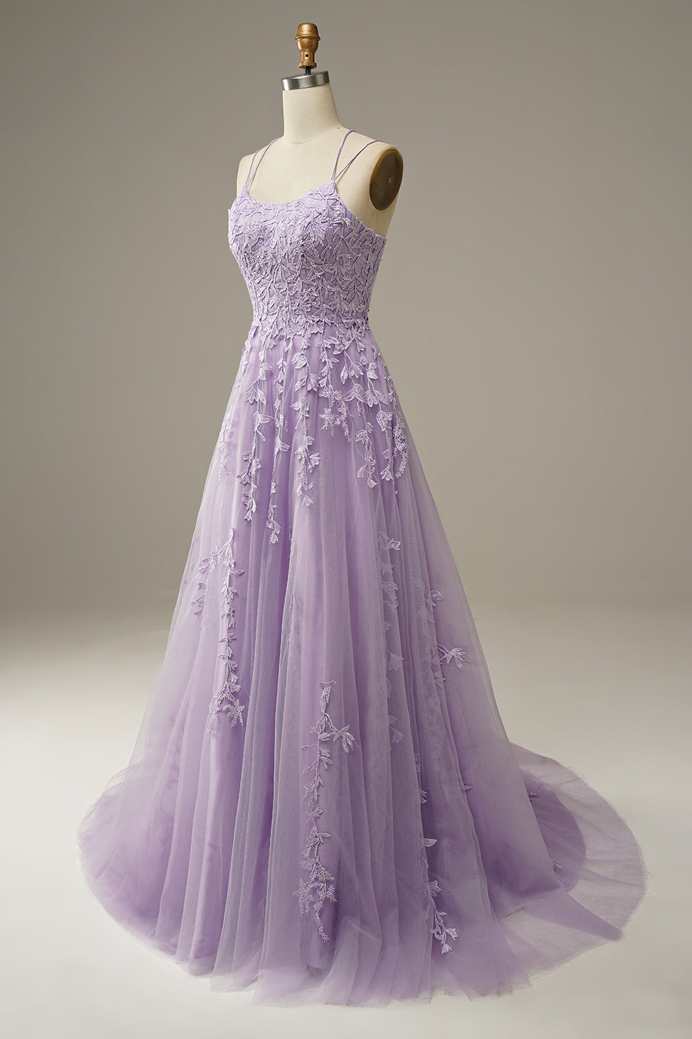 Robe de bal trapèze en tulle violet avec appliques