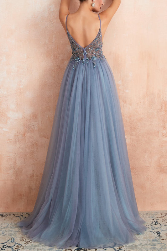 Vestido de Tul con Escote en V y Abertura