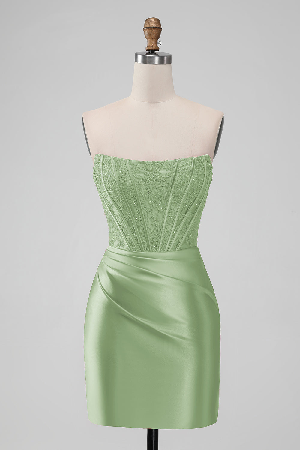 Robe de bal courte sans bretelles moulante Sparky rouge avec de la dentelle