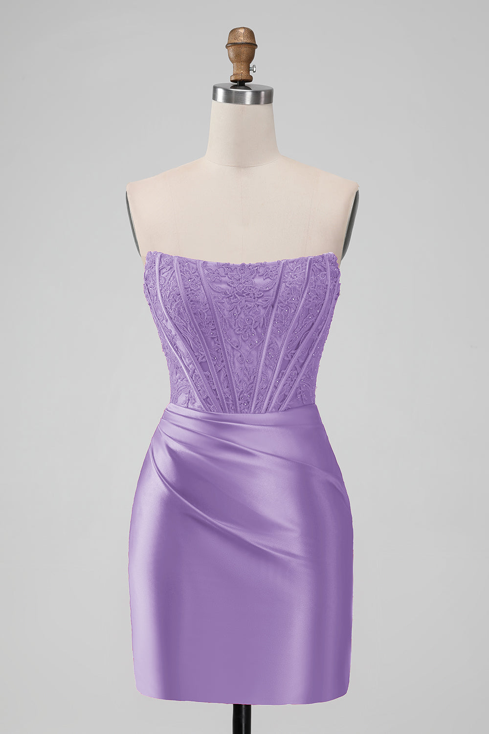 Robe de bal courte sans bretelles moulante Sparky rouge avec de la dentelle