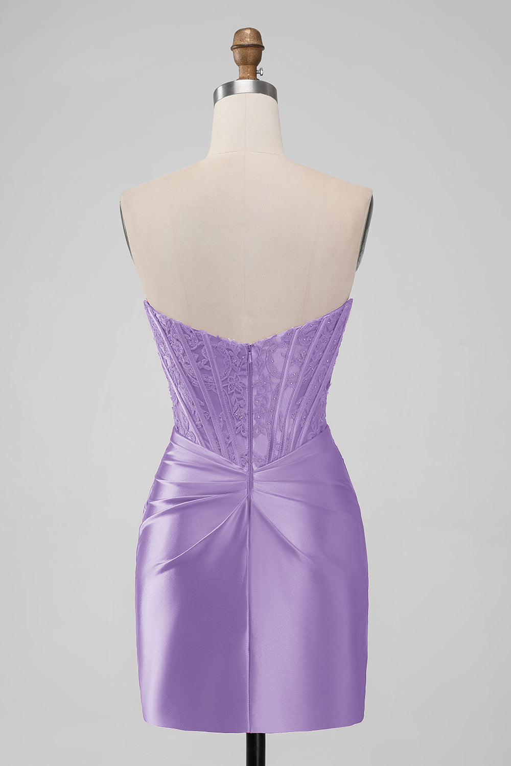 Robe de bal courte sans bretelles moulante Sparky rouge avec de la dentelle
