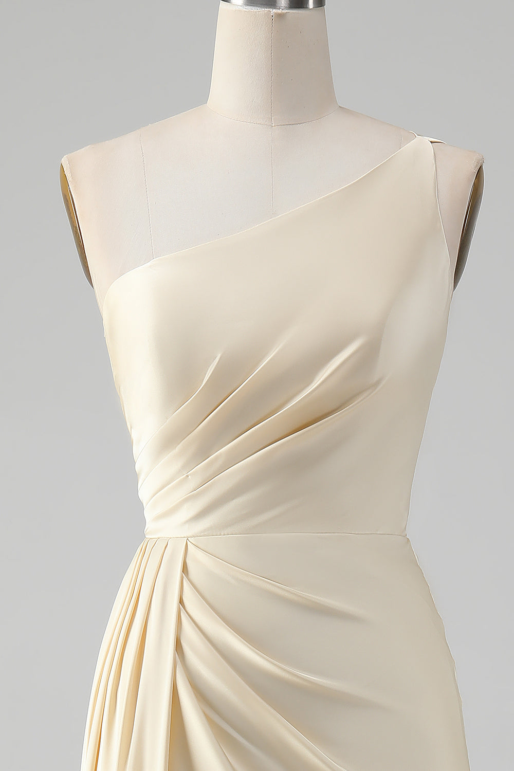 Robe longue de demoiselle d'honneur fourreau asymétrique à une épaule, couleur champagne, avec fente