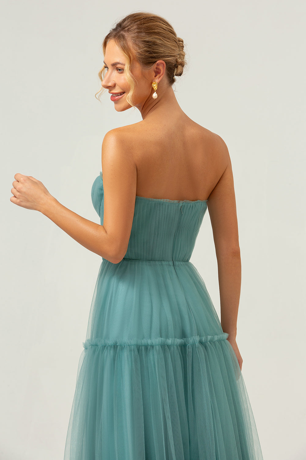 Robe de demoiselle d'honneur trapèze bustier en tulle Eucalyptus
