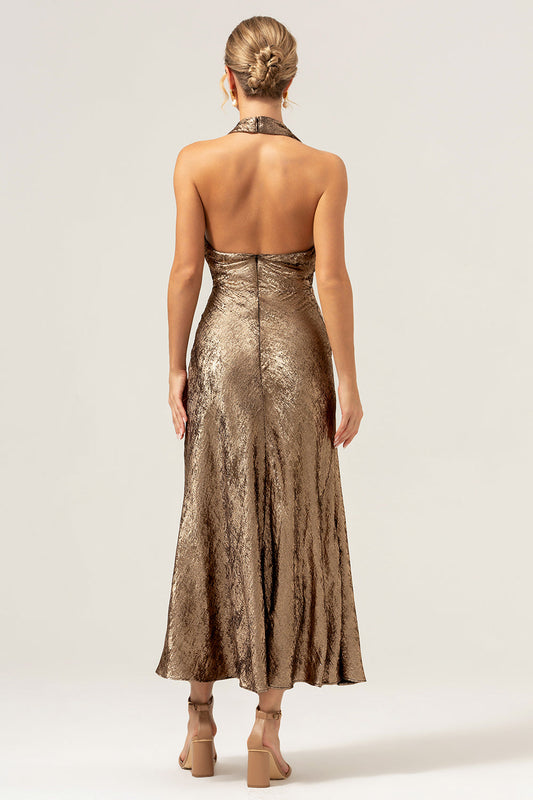 Robe de demoiselle d'honneur longue sous le genou sirène dorée dos nu à col licou