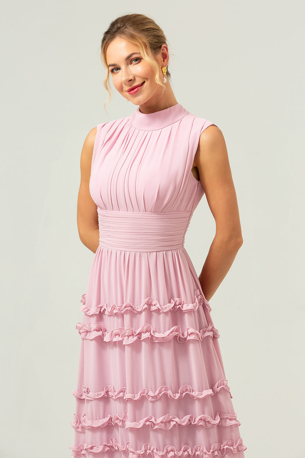 Robe longue de demoiselle d'honneur évasée en mousseline volantée vieux rose à dos ouvert