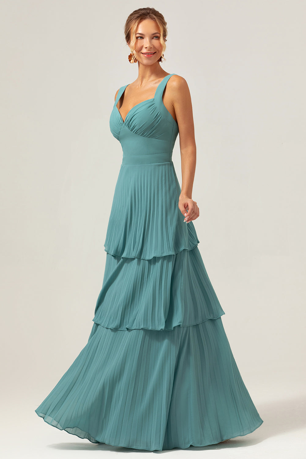 Robe de demoiselle d'honneur plissée à plusieurs niveaux en mousseline, coupe trapèze avec fines bretelles, motif eucalyptus