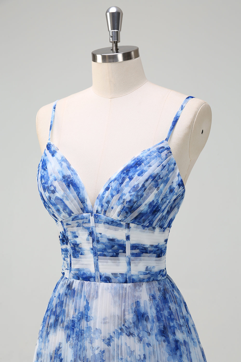 Robe de demoiselle d'honneur plissée trapèze à fines bretelles avec fleurs bleues et blanches