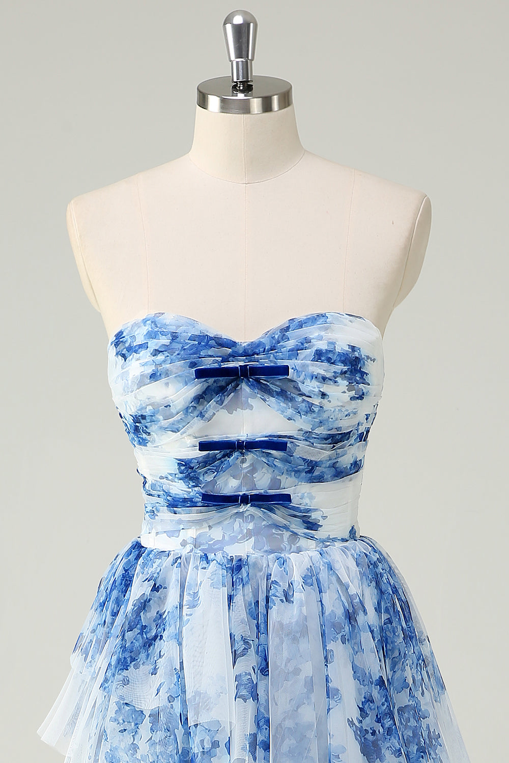 Robe de Bal Droite sans Bretelles à Volants Bleue et Blanche à Fleurs