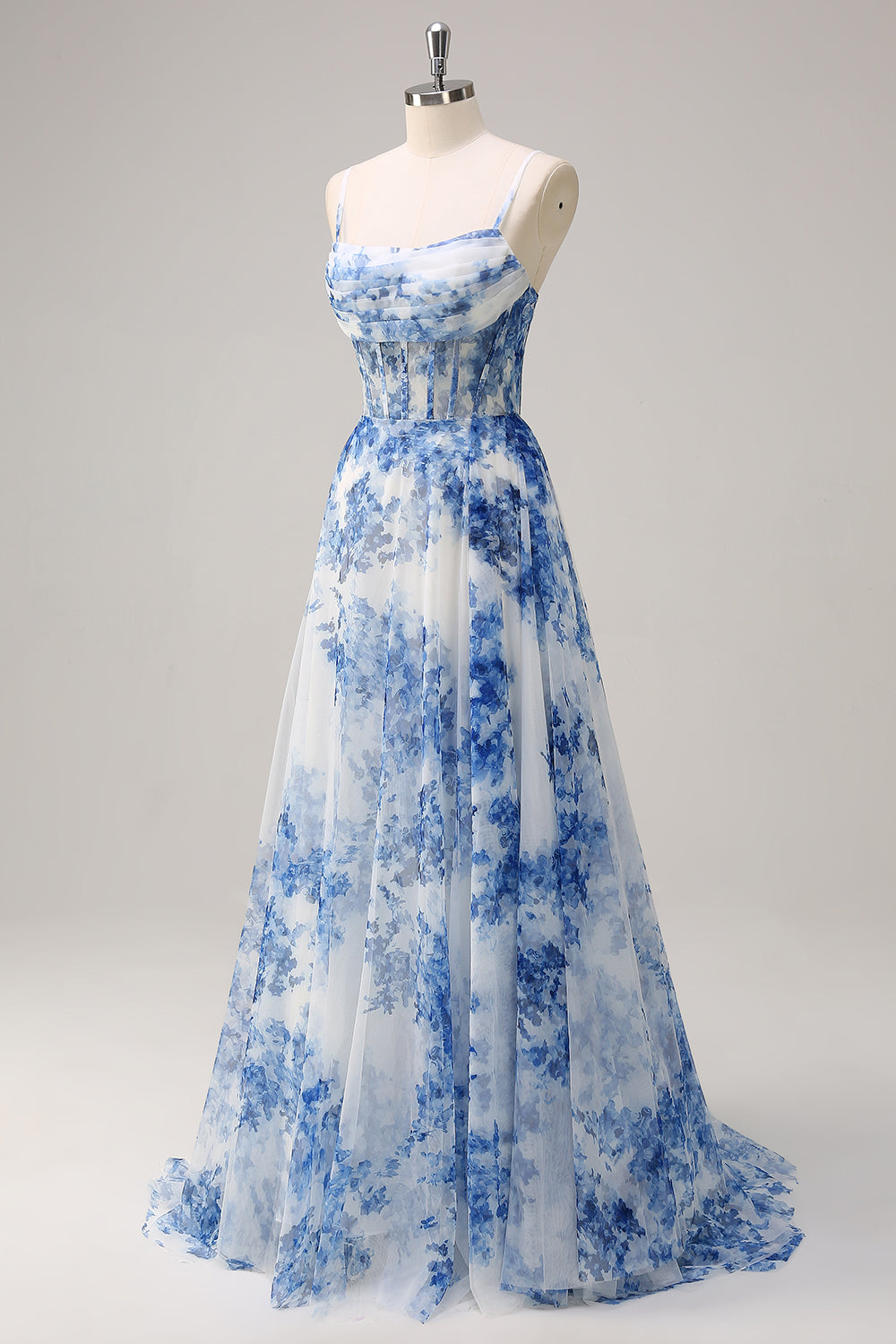 Robe longue de bal blanche à fleurs bleues avec bretelles spaghetti, corsage froncé et fente