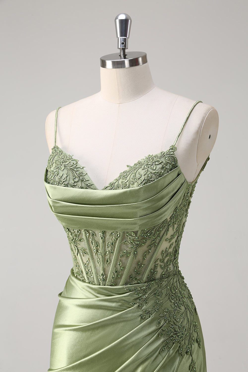 Robe de bal bustier plissée coupe sirène vert émeraude à fines bretelles