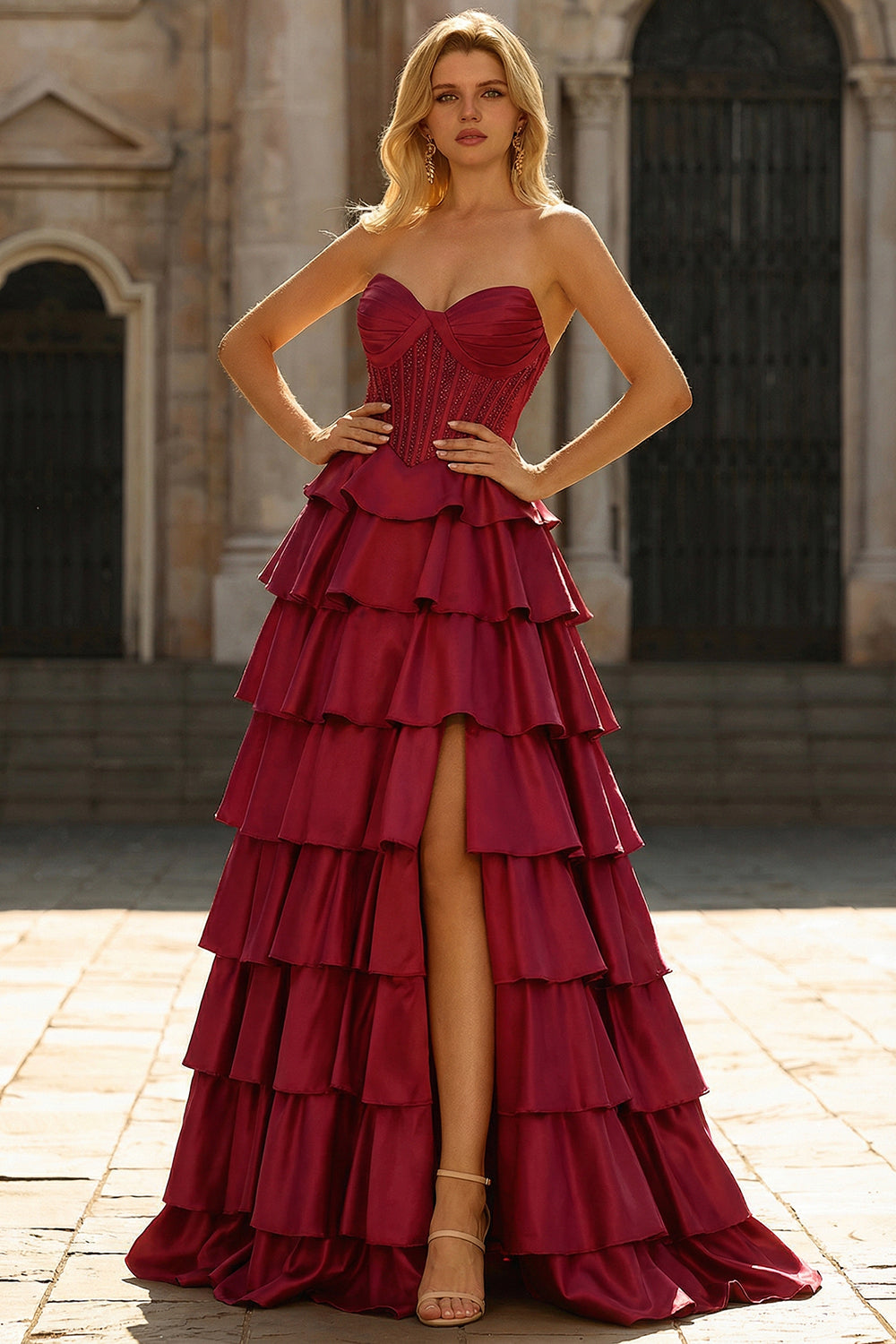 Robe longue de bal de promo Princesse verte à volants étagés, taille basque et perles