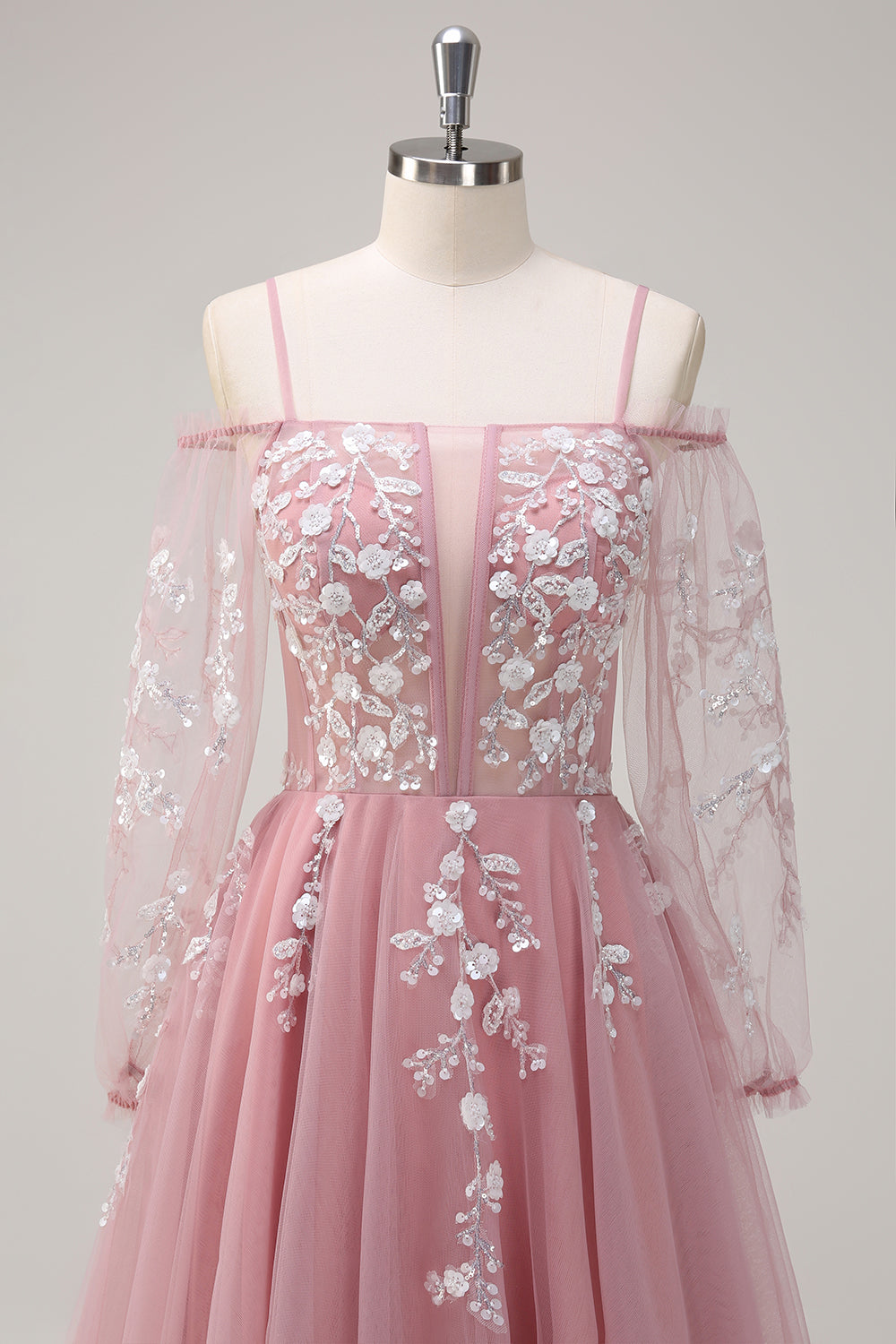 Robe de bal longue bleu roi scintillante, coupe trapèze, épaules dénudées et manches longues avec applications