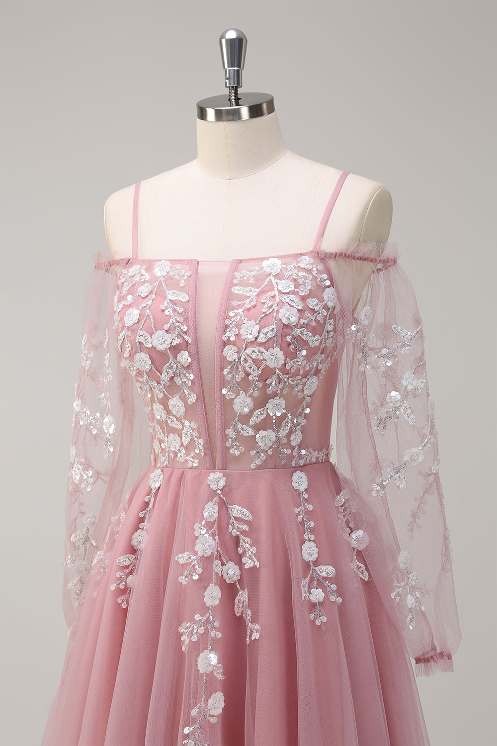 Robe de bal longue bleu roi scintillante, coupe trapèze, épaules dénudées et manches longues avec applications