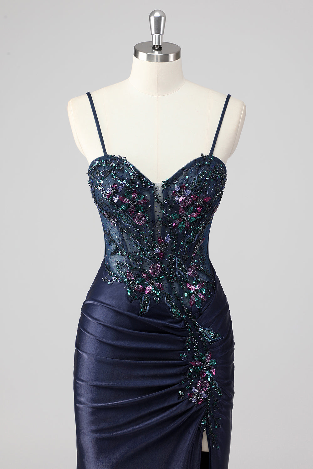 Robe de bal longue sirène bleu marine pailletée avec corset froncé et fente