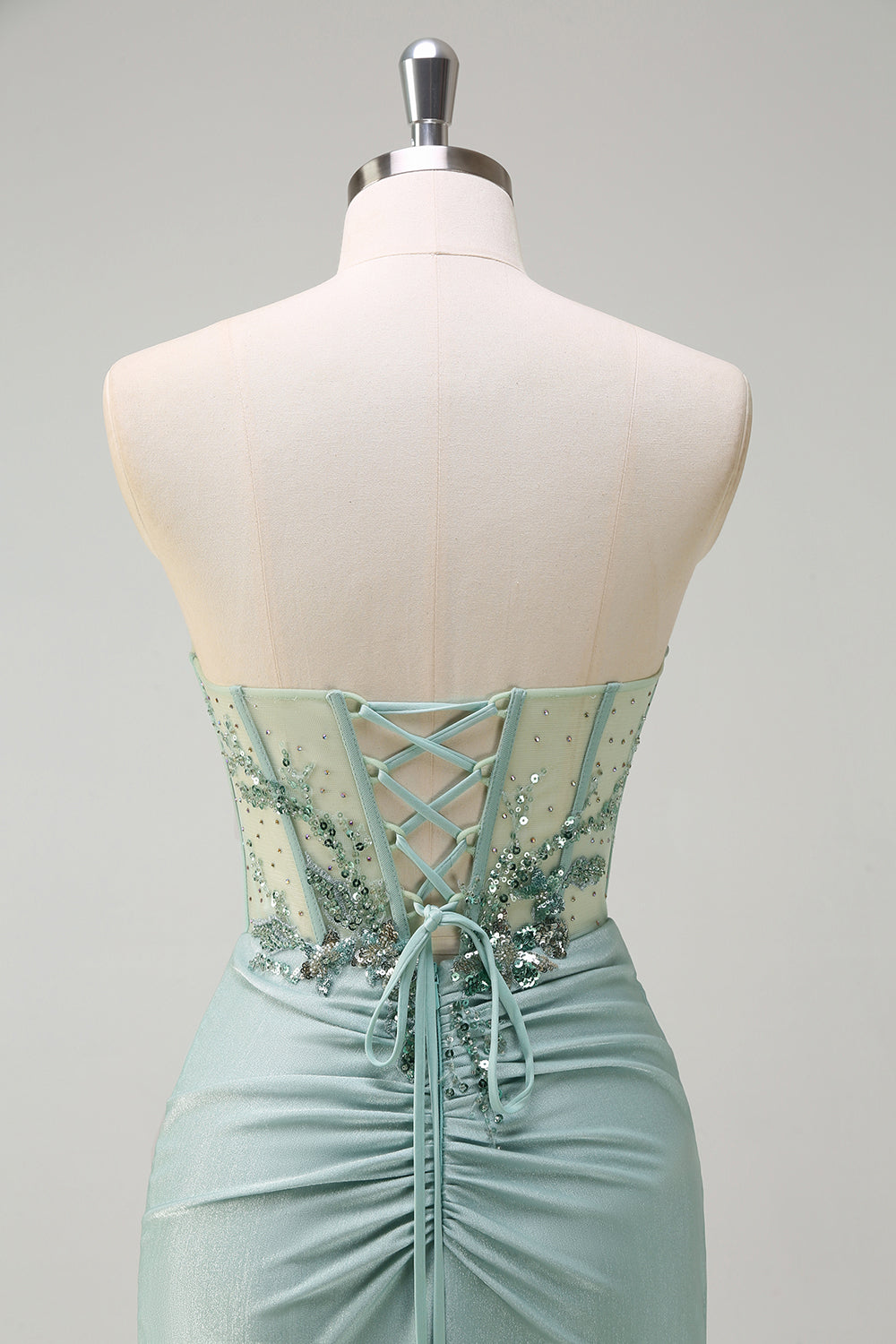 Robe de bal longue sirène bleu marine pailletée avec corset froncé et fente