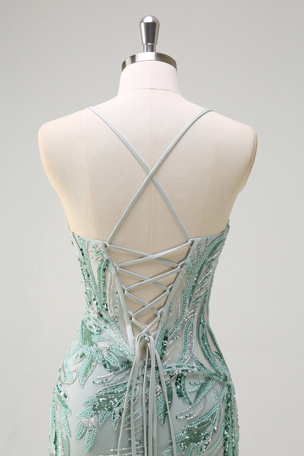Vestido de Graduación Largo Sirena Verde Salvia Brillante con Lentejuelas, Cuentas, Tirantes Finos y Abertura