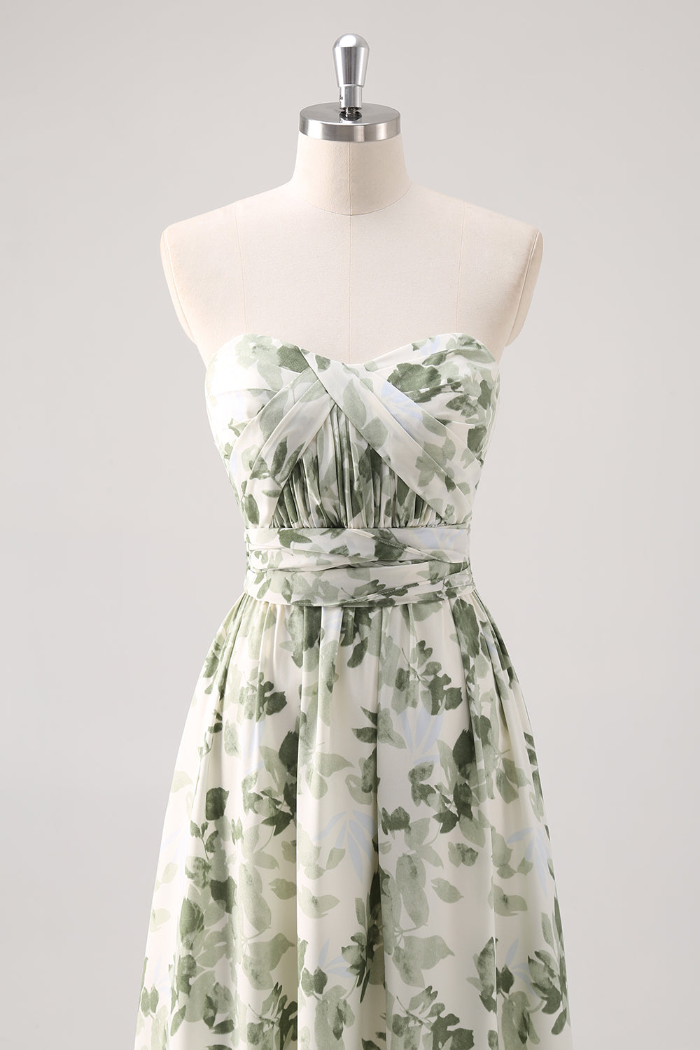 Vestido largo de dama de honor convertible fruncido estampado sin tirantes con corte en A de Green Flower