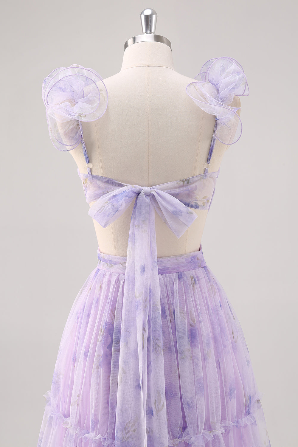 Vestido largo plisado de dama de honor con corte en A y estampado de flor de lavanda