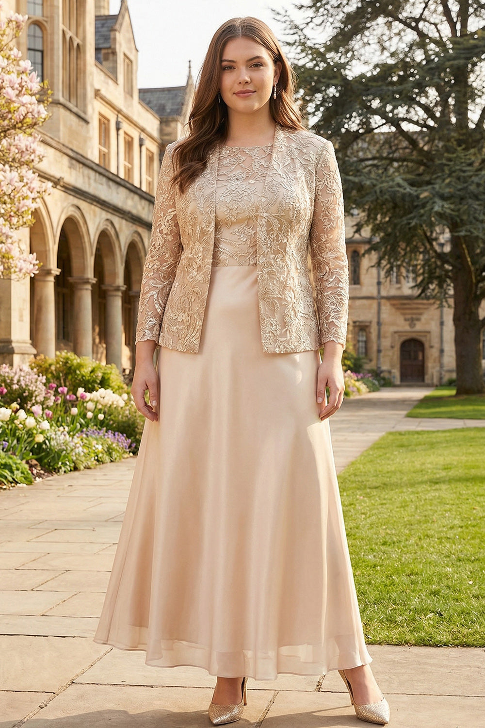 Robe de mère de la mariée grande taille deux pièces ligne A champagne à manches longues