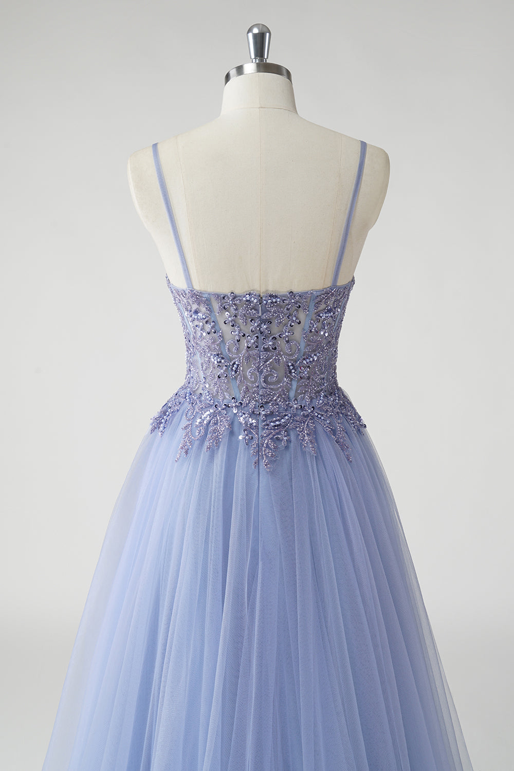 Robe de bal trapèze en tulle gris-bleu pailleté avec fente