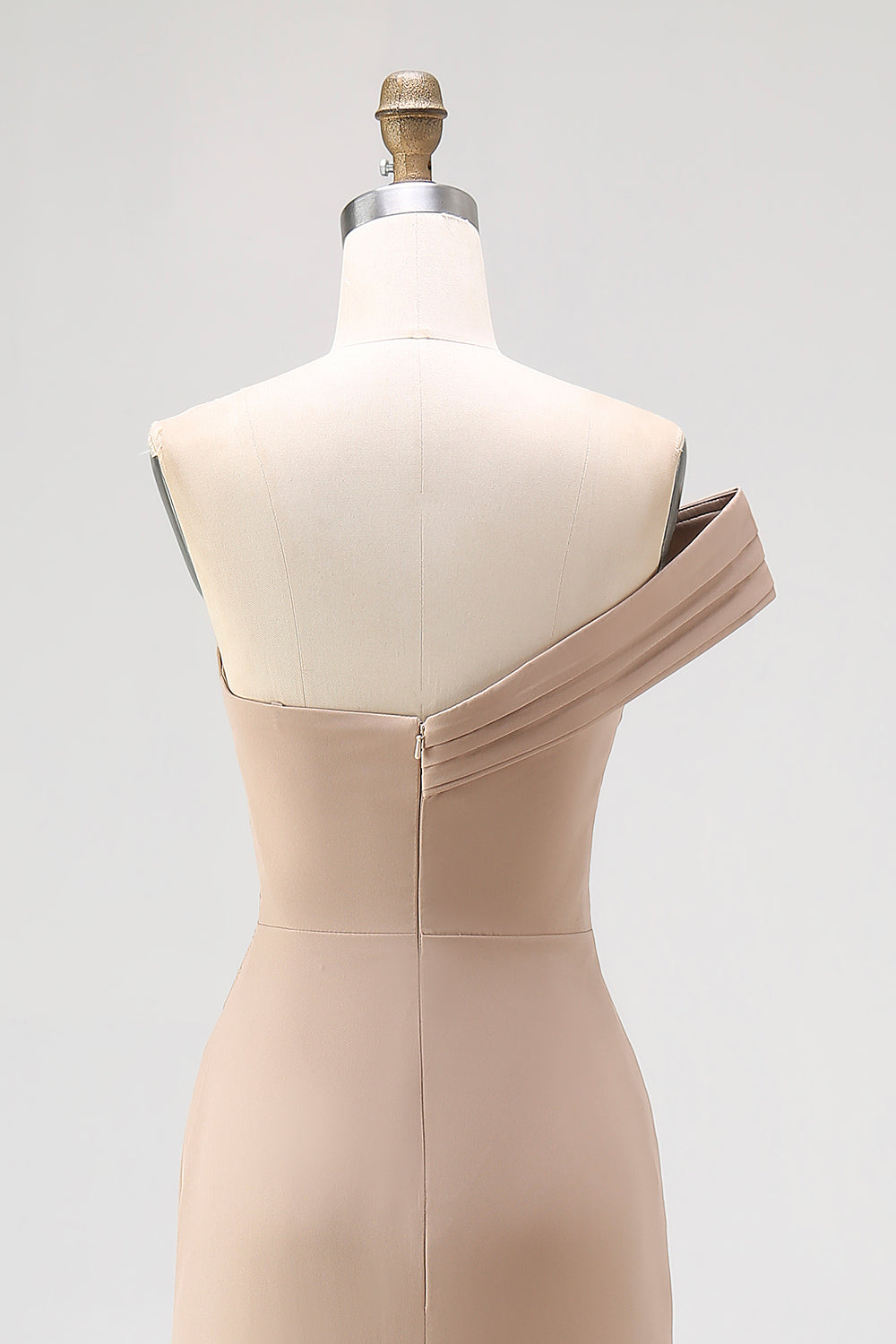 Robe de gala fourreau asymétrique plissée en jersey kaki clair