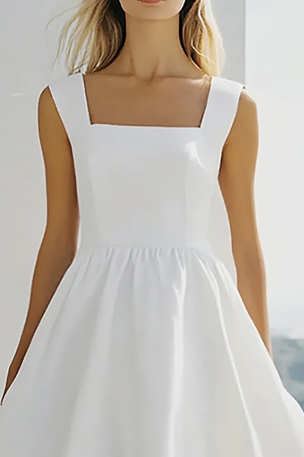 Robe courte de bal de fin d'études en mousseline blanche à coupe évasée et col carré