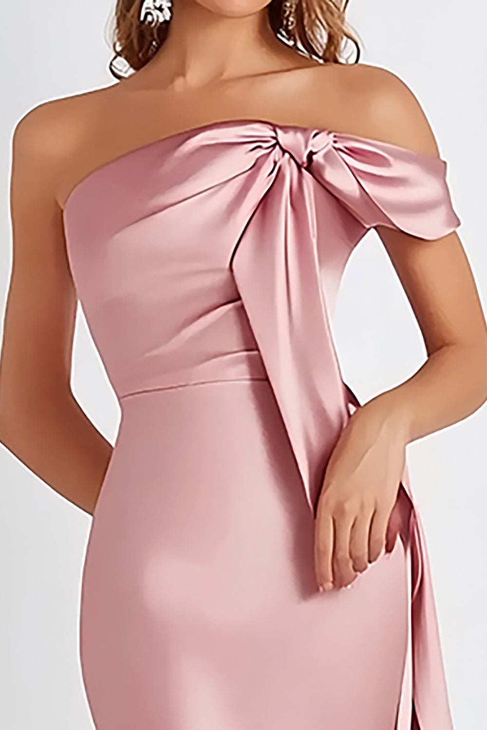 Vestido de noche formal sin tirantes plisado de satén rosa