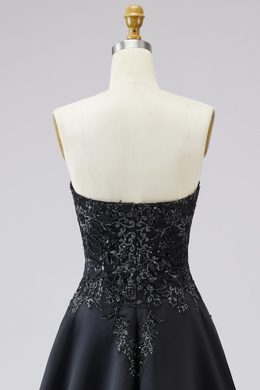 Black A-Line Satin Sweetheart Long Prom Dress with Lace Appliques