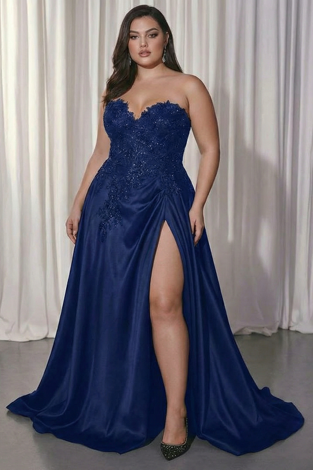 Black A-Line Satin Sweetheart Long Prom Dress with Lace Appliques