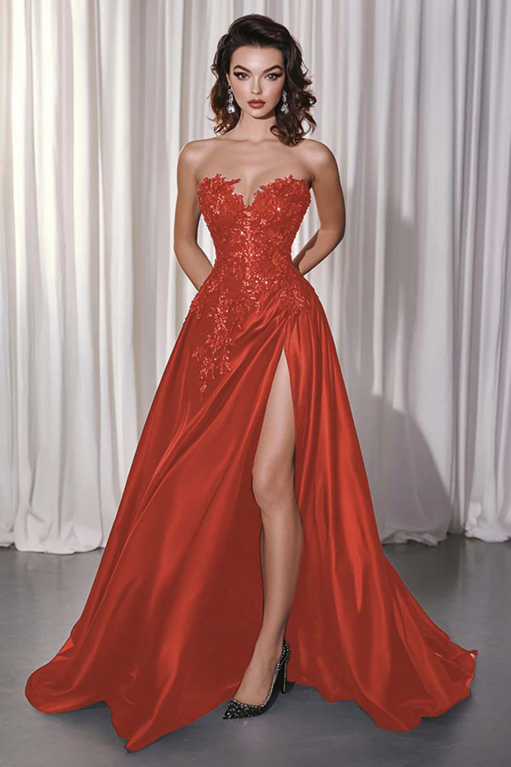 Black A-Line Satin Sweetheart Long Prom Dress with Lace Appliques