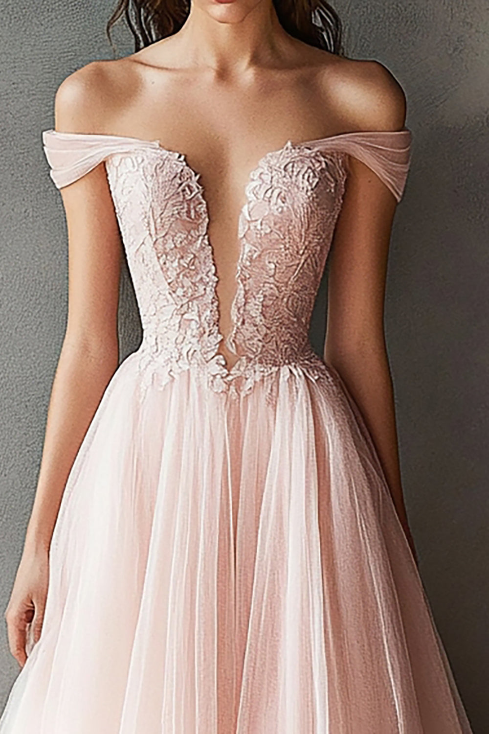 Robe de bal rose en tulle longue, épaules dénudées et dentelle