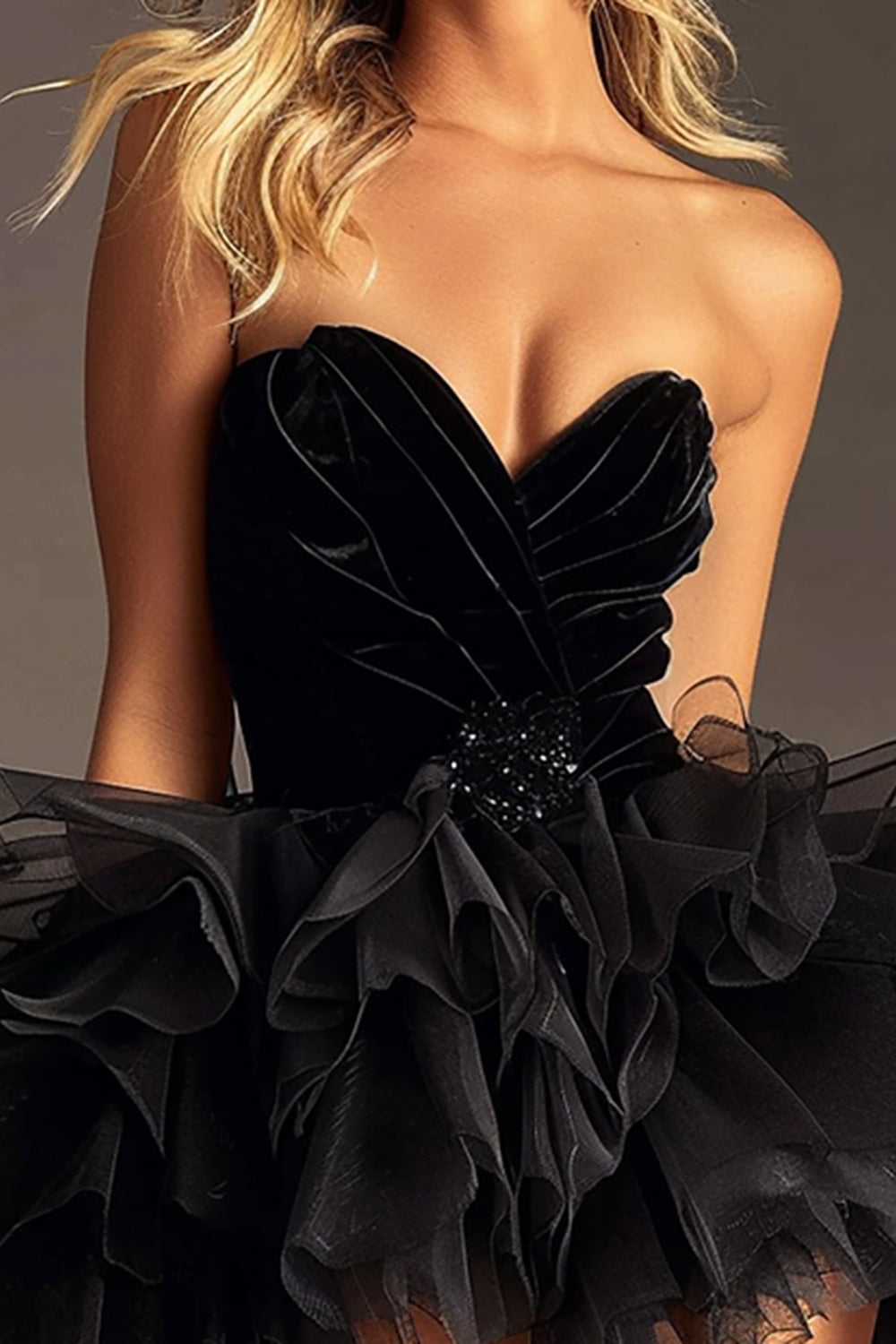 Strapless Ruffled Tulle A-Line Black Short Prom Dress