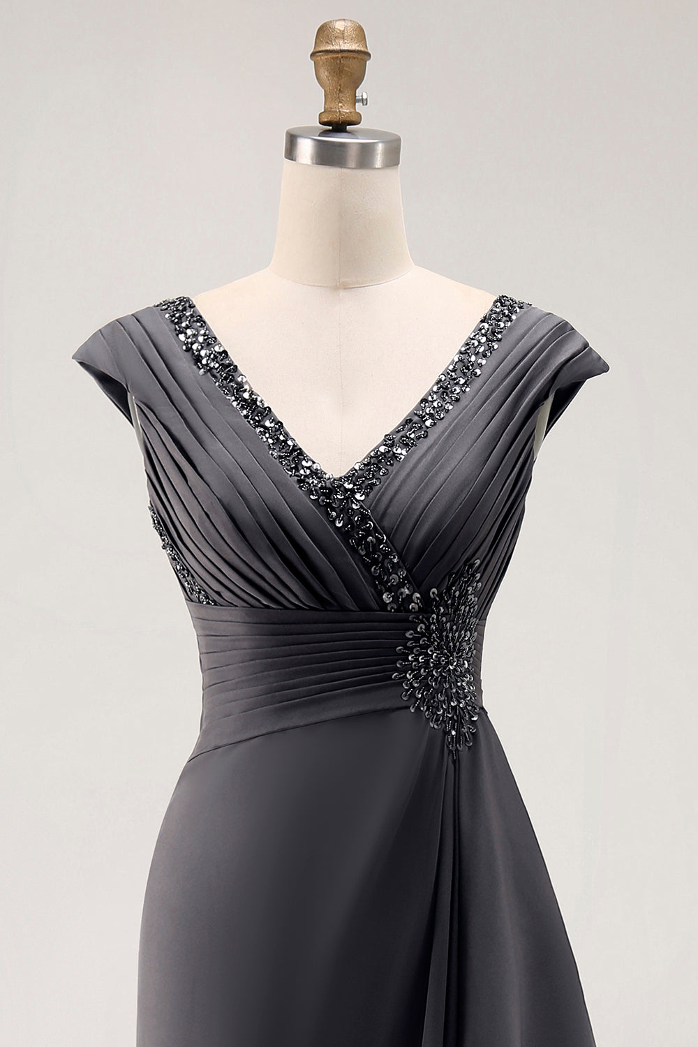 Robe longue sirène en mousseline de soie gris acier avec volants pour la mère de la mariée