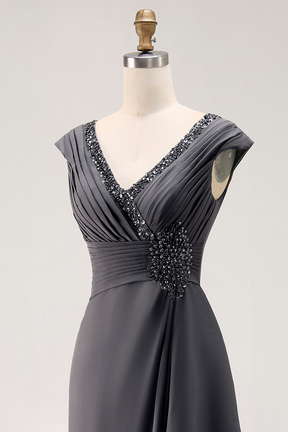 Robe longue sirène en mousseline de soie gris acier avec volants pour la mère de la mariée