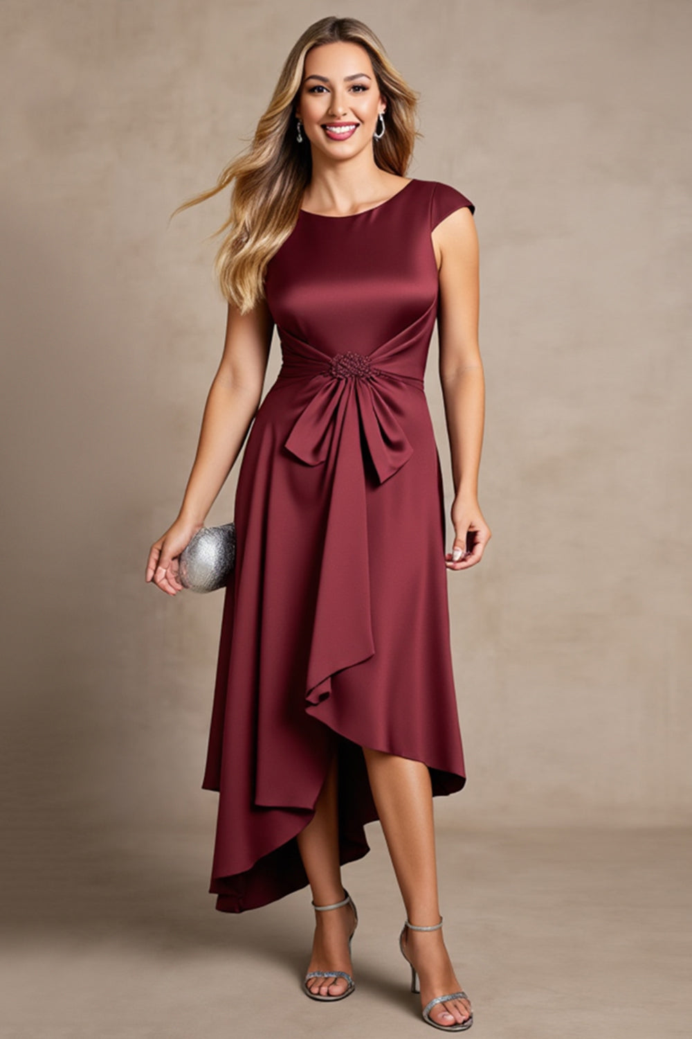 Robe de chœur trapèze en satin de Bourgogne avec nœud et encolure bateau