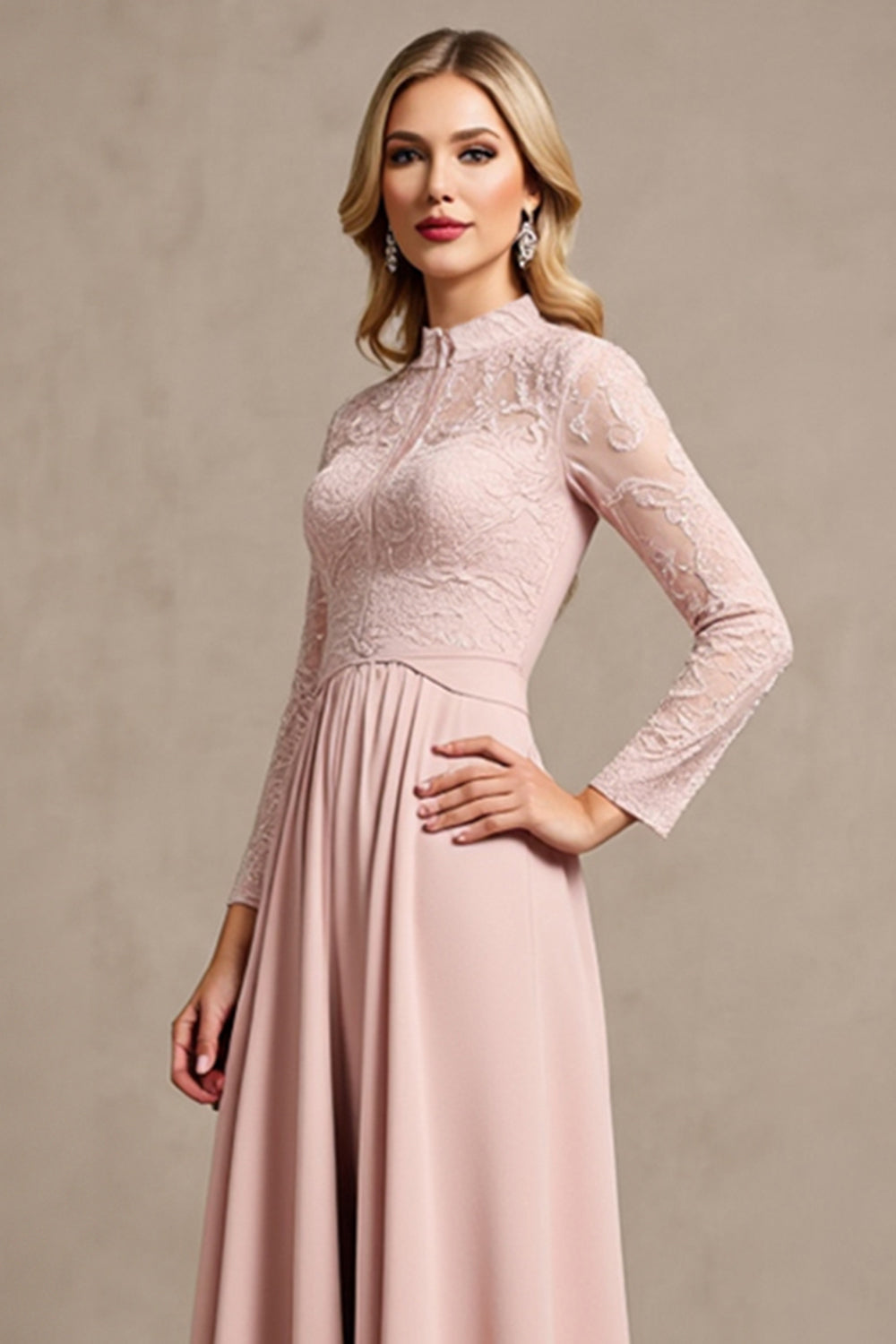 Robe fuchsia à manches longues et col montant avec appliqués pour mère de la mariée