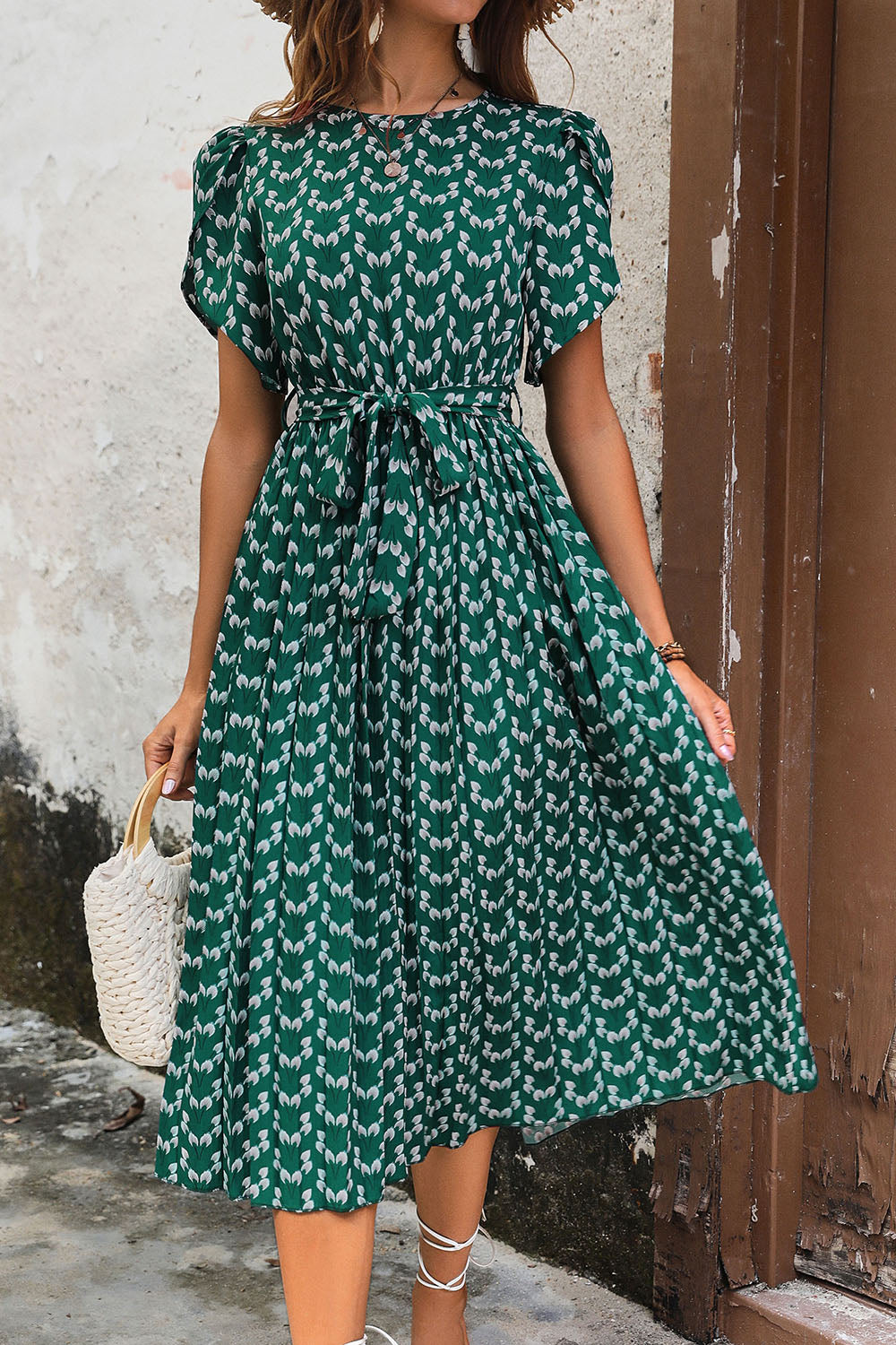 Robe d'été évasée vert foncé imprimée avec ceinture