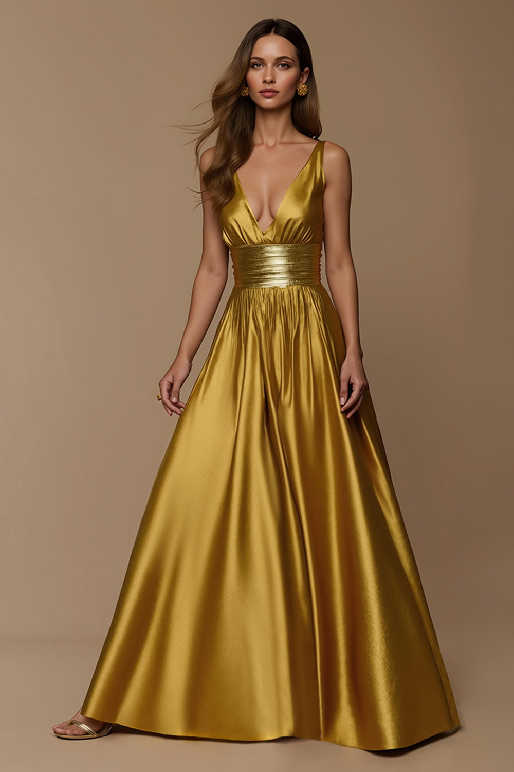 Robe de soirée évasée dorée métallique satinée à décolleté en V profond