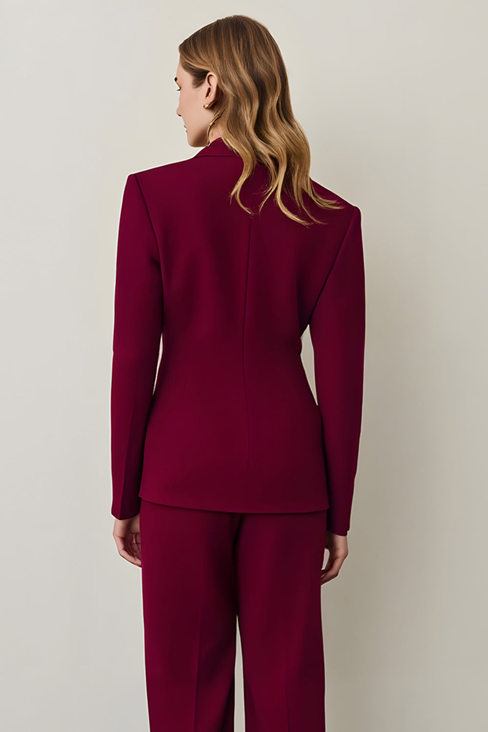 Costume de bal deux pièces bordeaux à revers châle et volants pour femme
