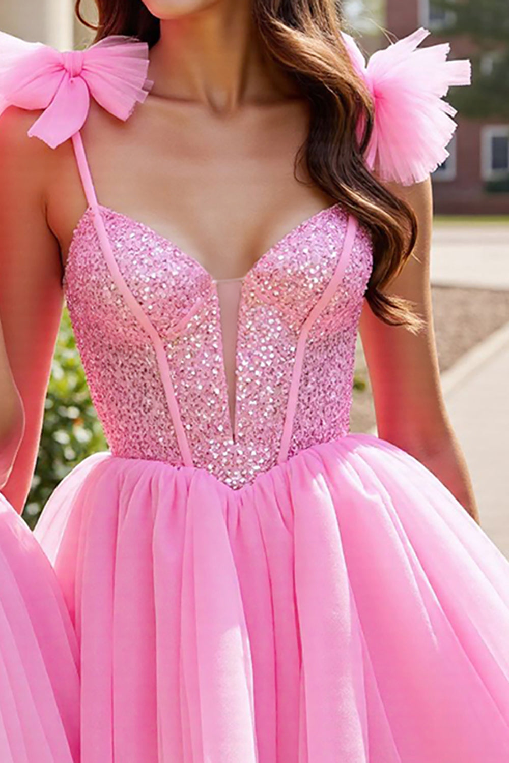 Robe courte de bal rose scintillante à corsage en sequins avec nœuds