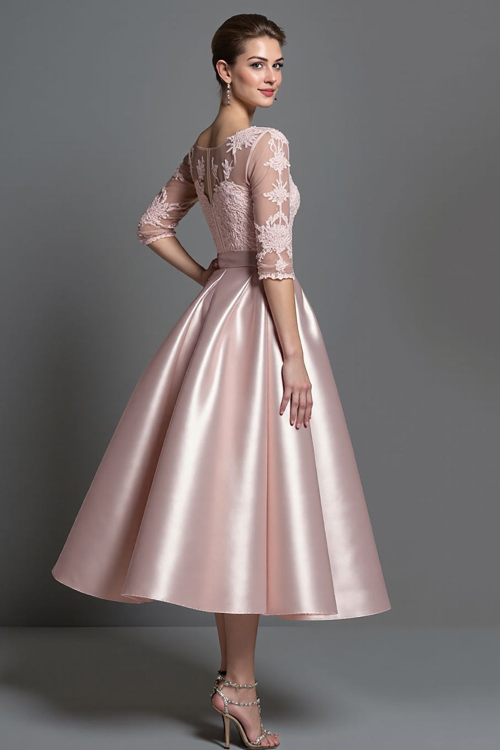 Vestido de Madre de la Novia Línea A de Satén Albaricoque con Apliques
