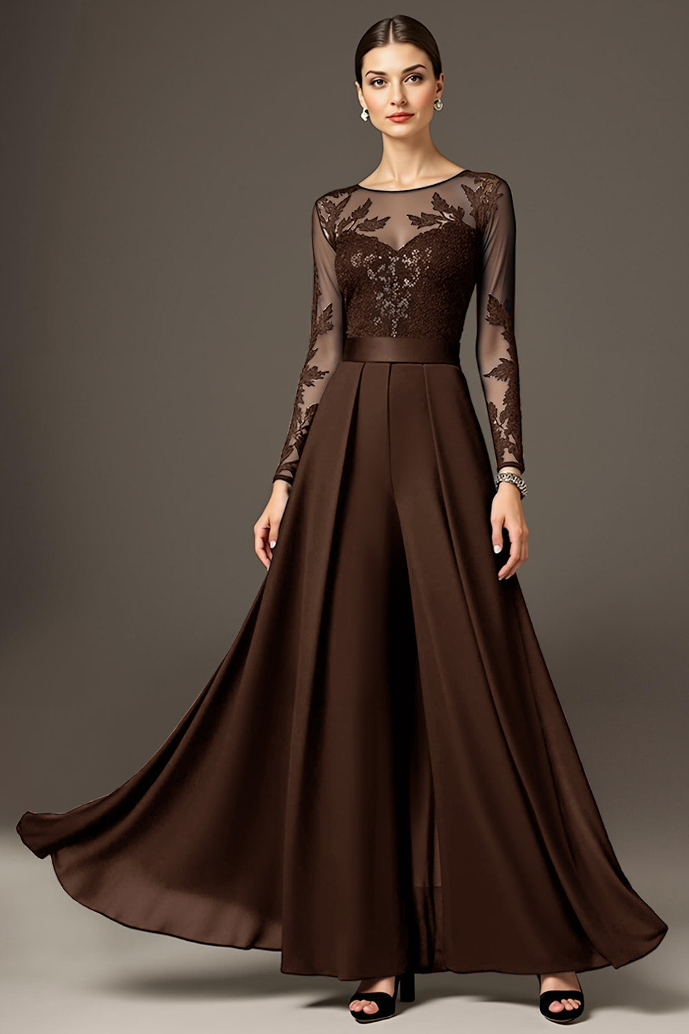 Robe de mère de la mariée noire trapèze à manches longues avec applications