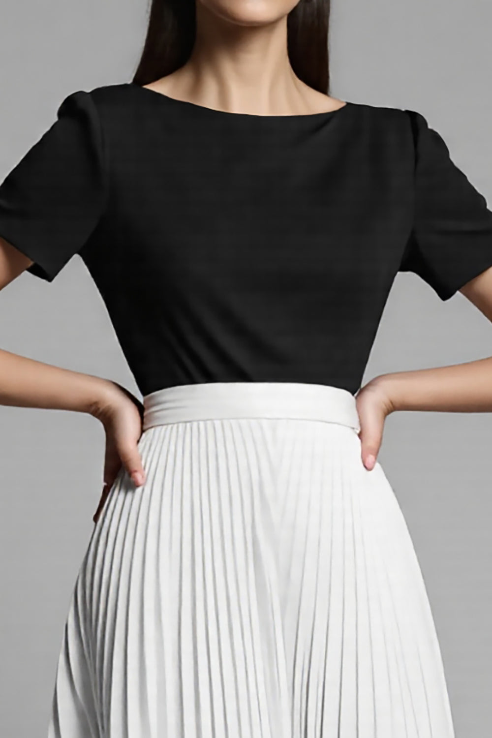 Robe de travail longue évasée Ivoire et Noire à plis