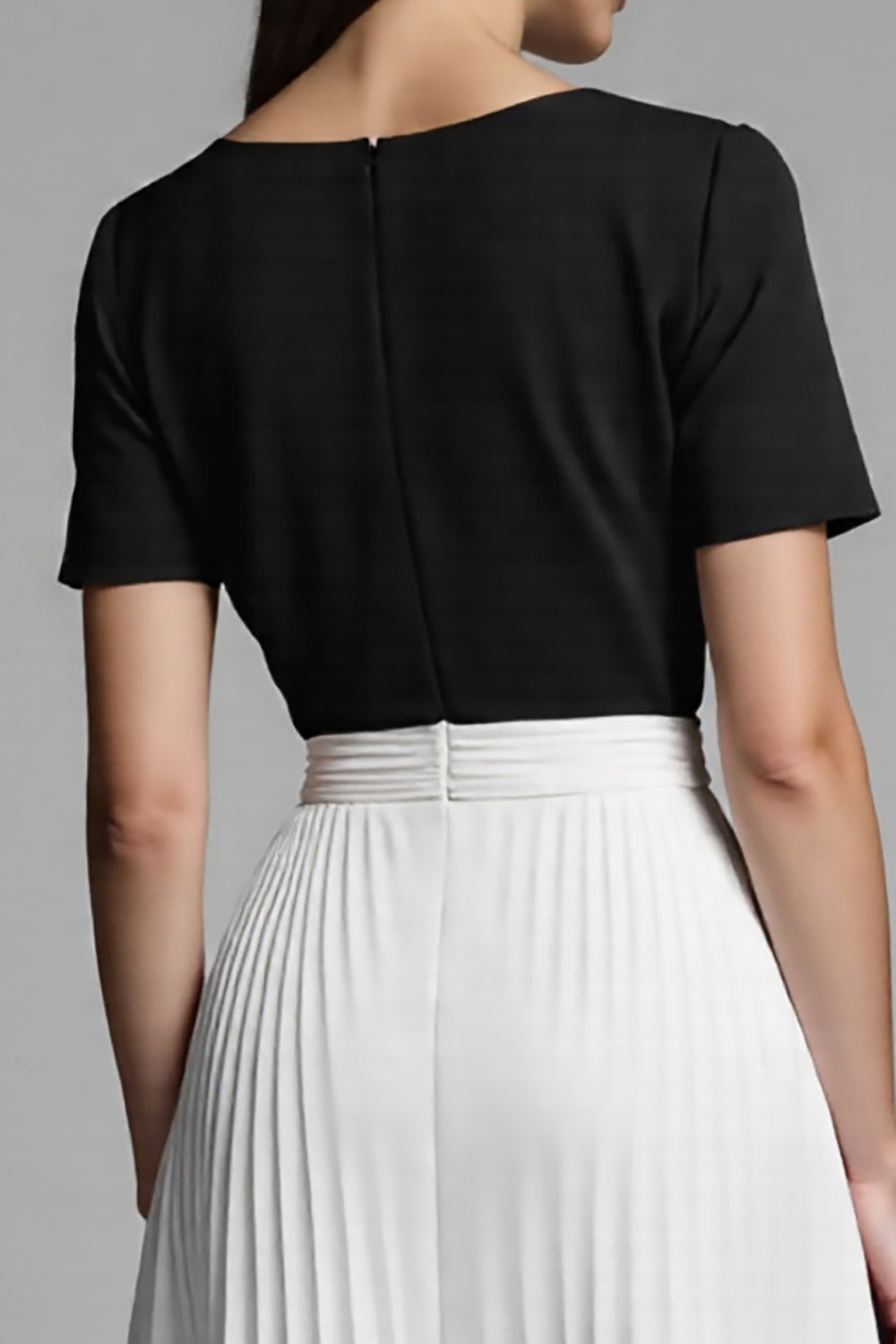 Robe de travail longue évasée Ivoire et Noire à plis