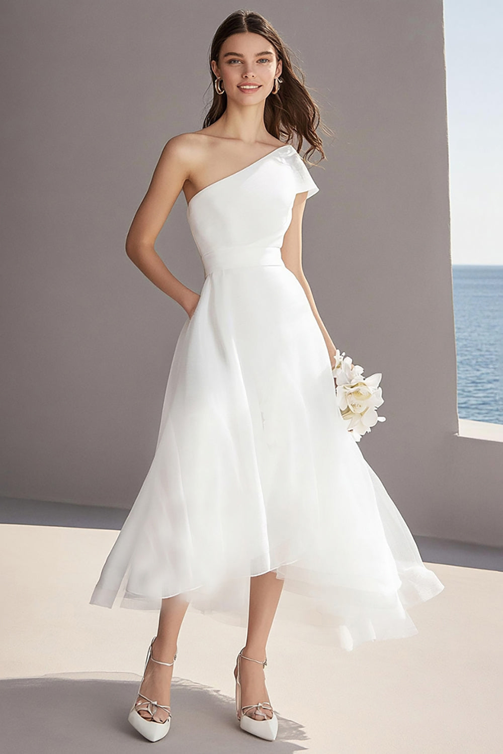 Robe de fiançailles longue en organza ivoire asymétrique à ligne A