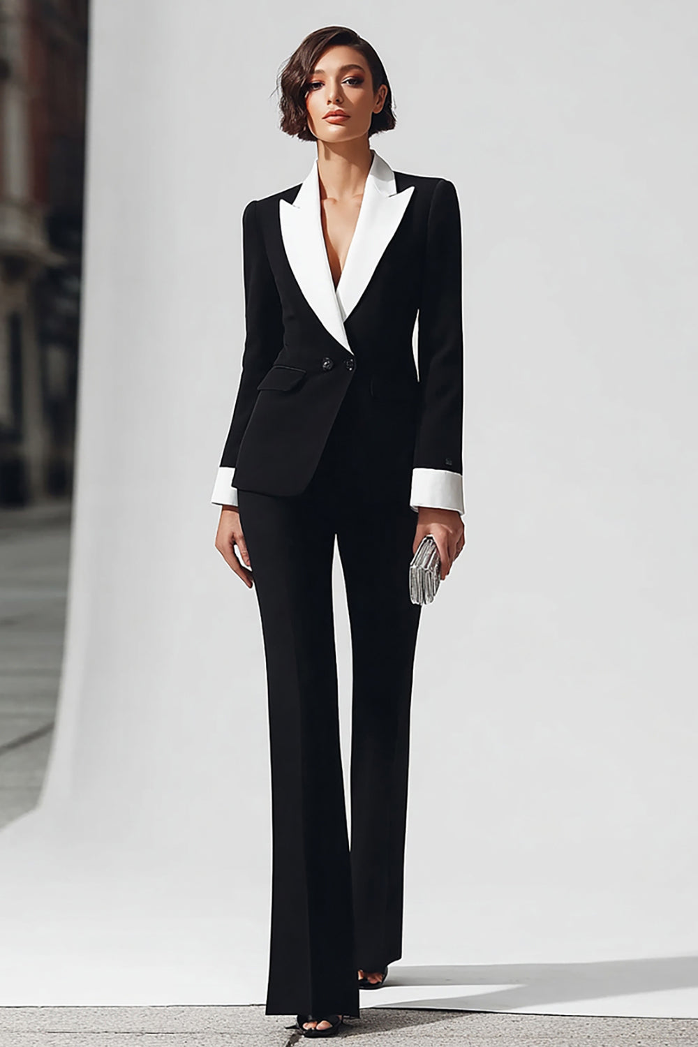 Black Peak Lapel 2 Piece Business Suits with Sleeves